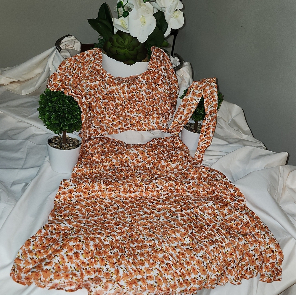 Women's 2 Piece Outfits Floral Self Tie Knot Crop Top and. - Picture 2 of 8